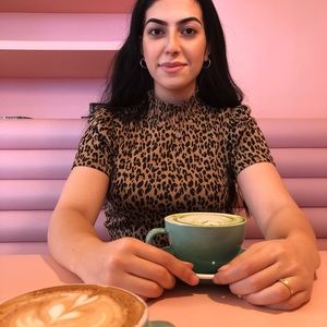 Meet your Posher, Hoda